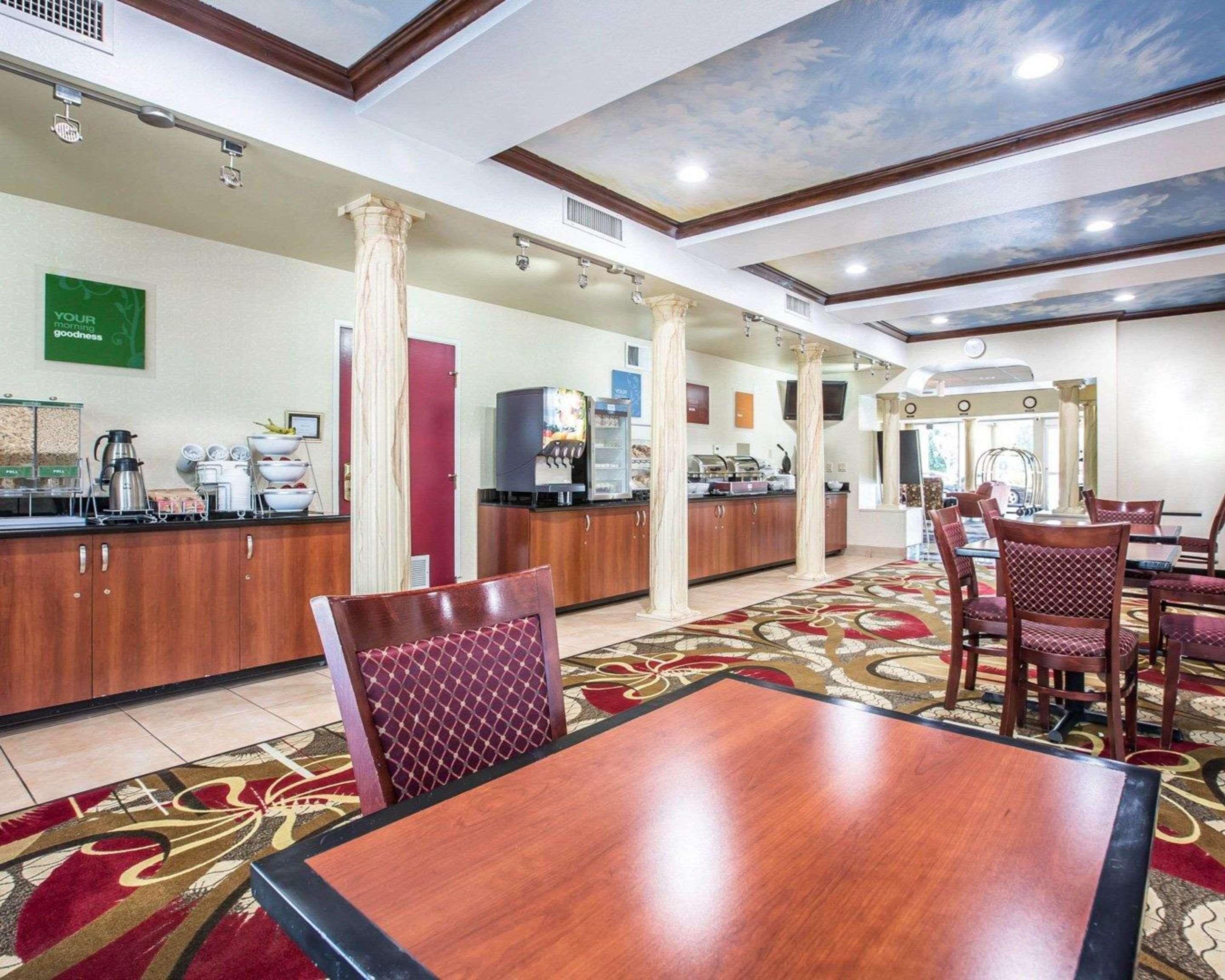 Comfort Suites Bakersfield Exterior foto